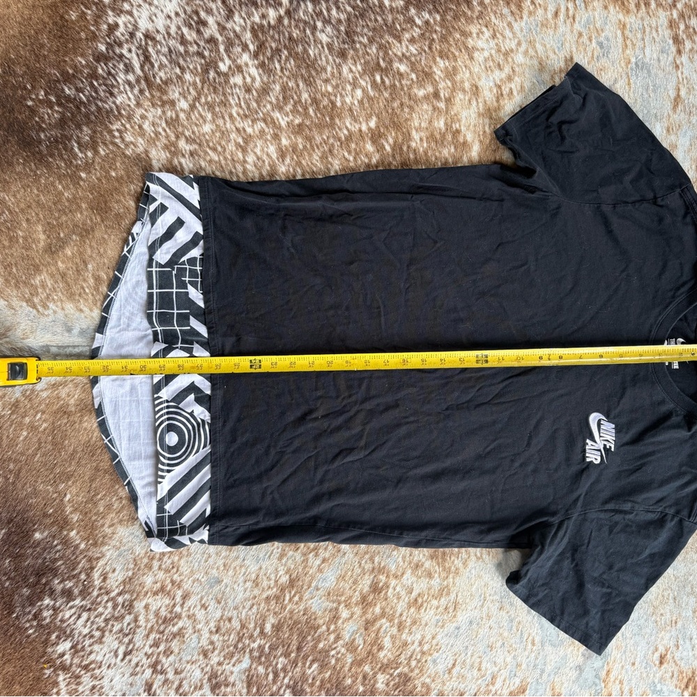 Nike Black and White Graphic Tee